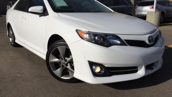 Toyota_Camry_2014